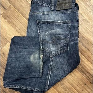 Silver Jeans Dark wash size 38x30 Pre-Owned